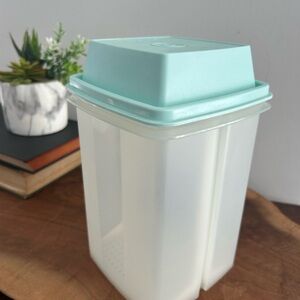 Tupperware Pick A Deli Large Square Pickle Container Strainer olive Keeper aqua